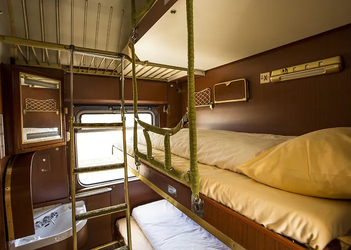 Train Lodge Amsterdam