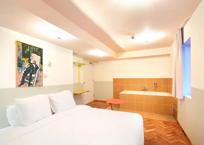 Hotel Not Hotel Rotterdam