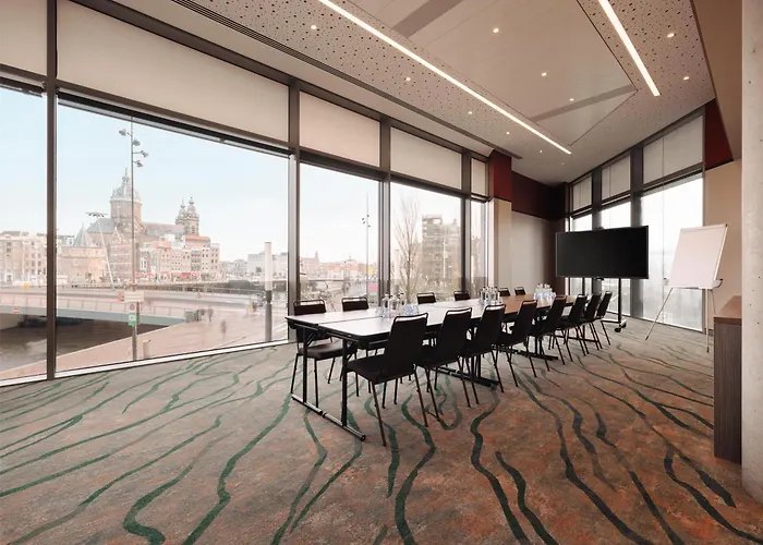 DoubleTree by Hilton Amsterdam Centraal Station