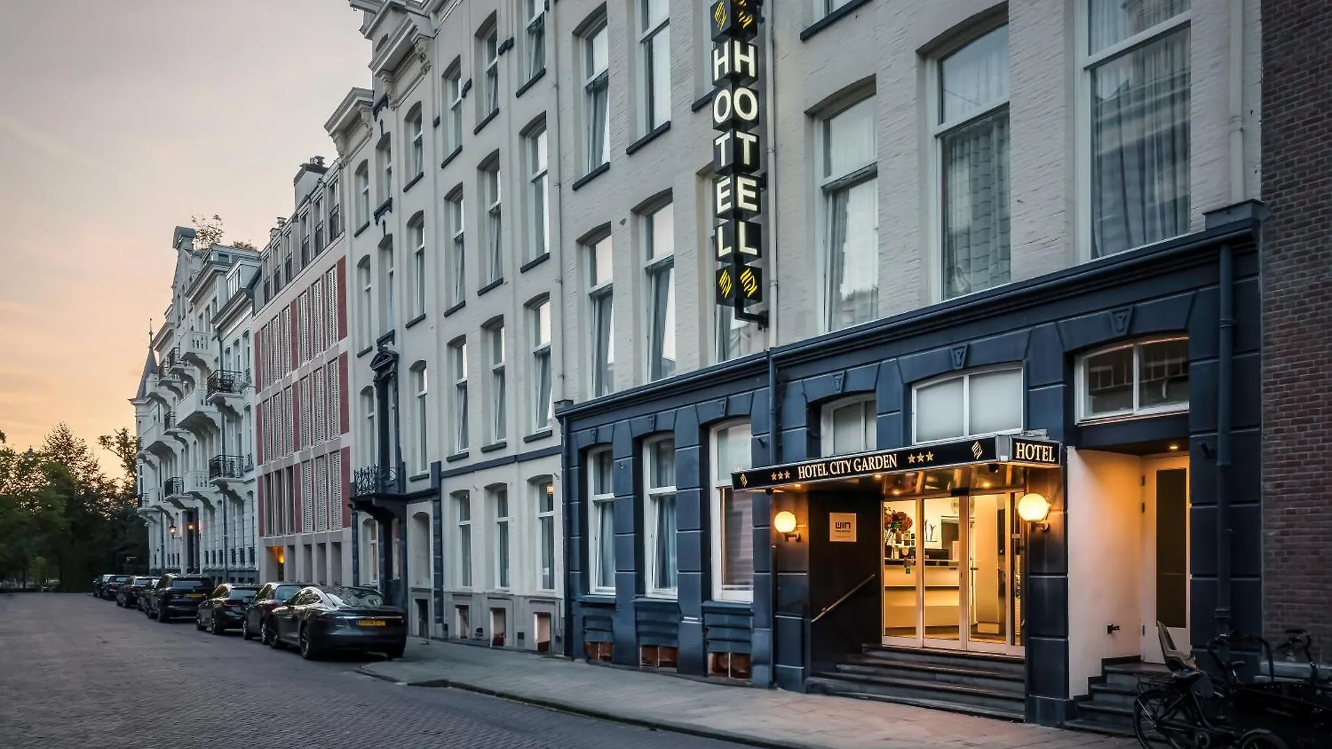 6 Central Hotels in Oud Zuid Worth Booking in Amsterdam