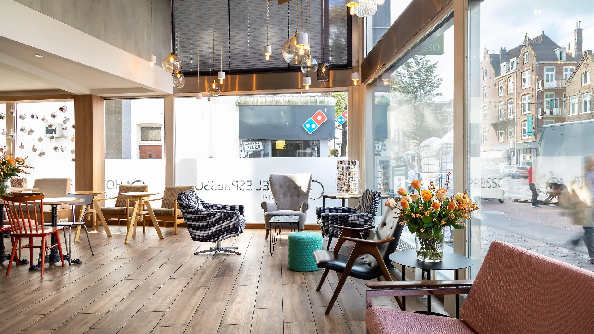2 Smart Airport Hotels In Oud-West Worth Booking